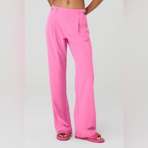 Alo Yoga Mid-Rise Showdown Trouser - Paradise Pink